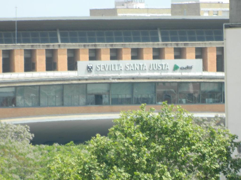 Hostal Sevilla Santa Justa - Adults Only Extérieur photo