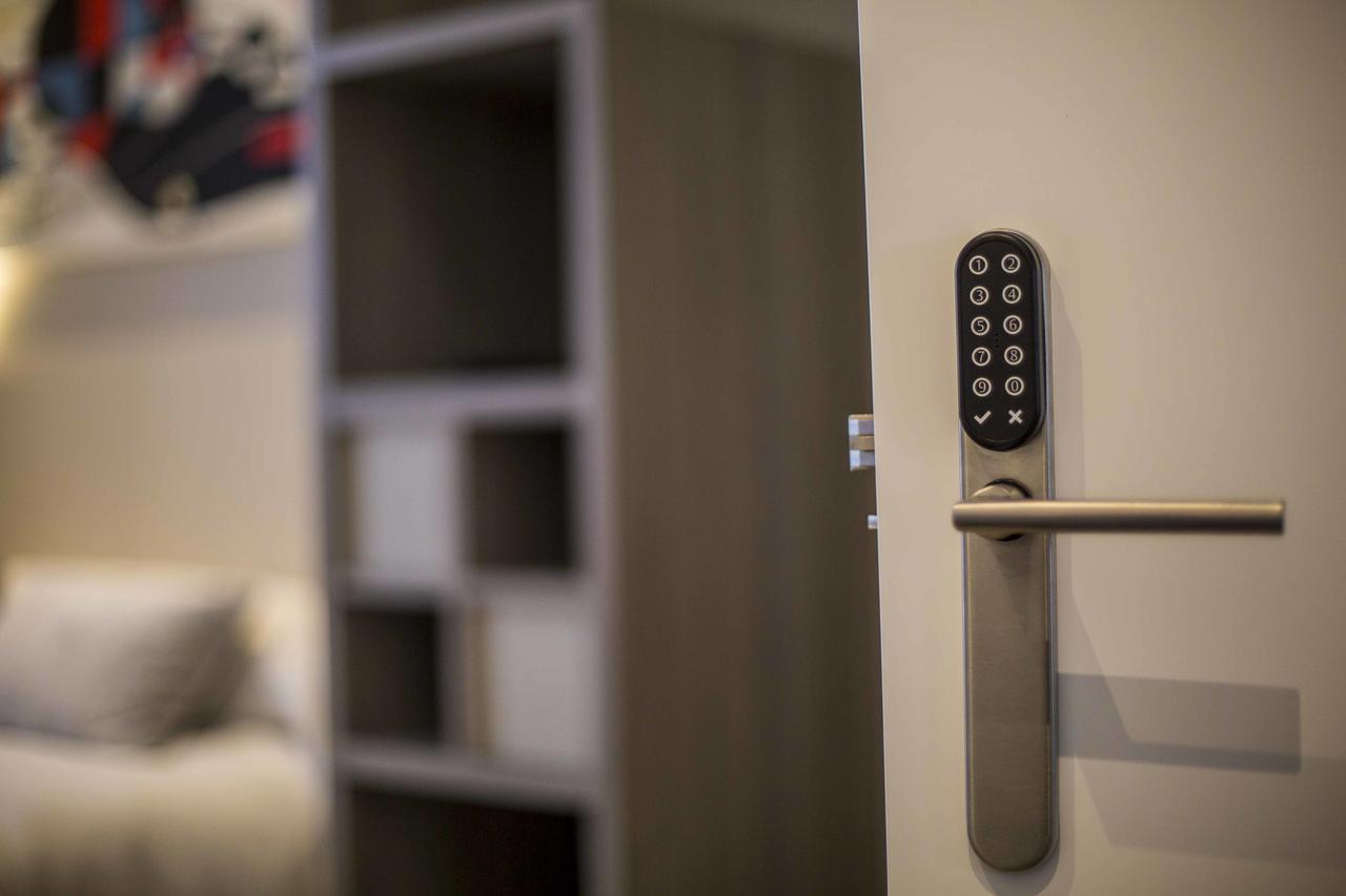Hostal Sevilla Santa Justa - Adults Only Extérieur photo