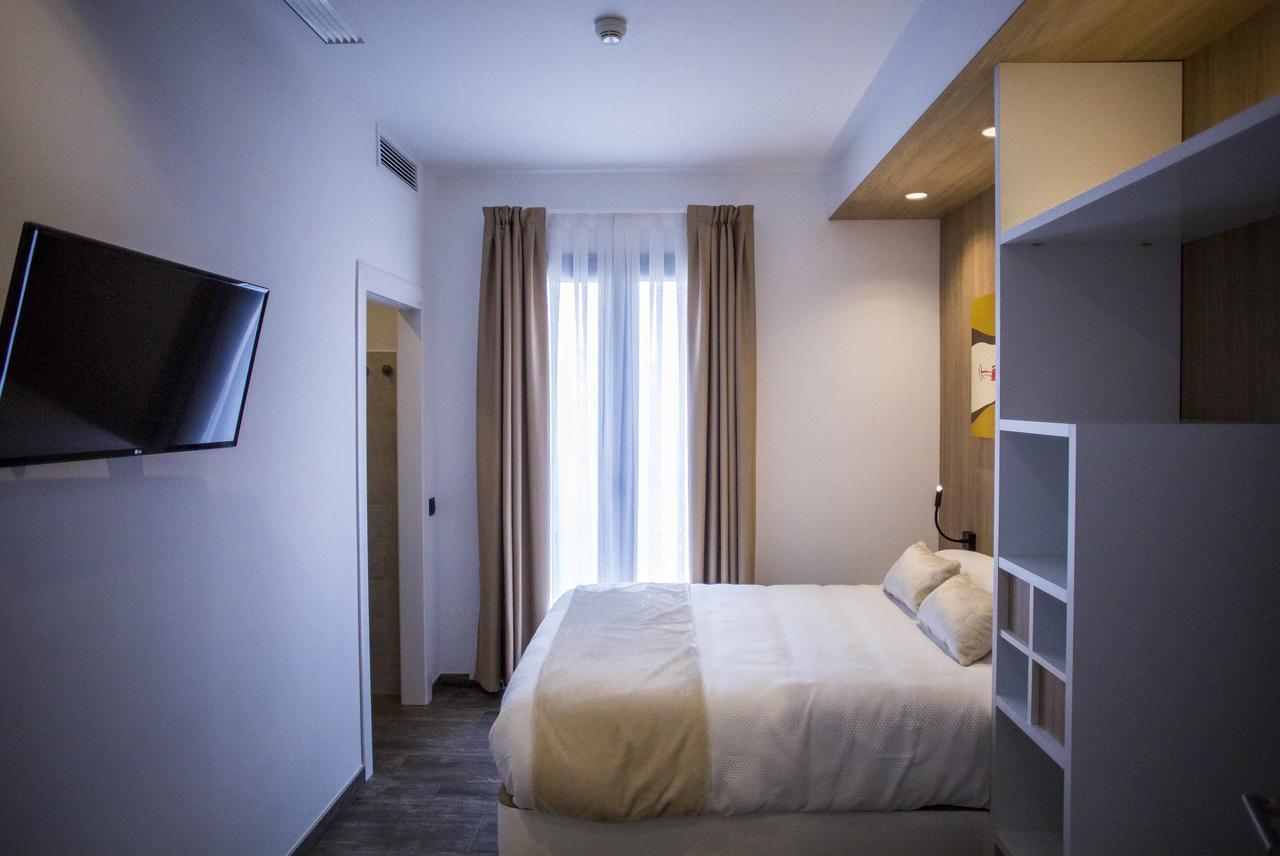 Hostal Sevilla Santa Justa - Adults Only Extérieur photo