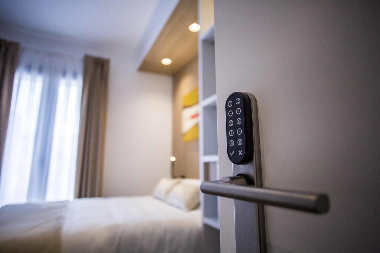 Hostal Sevilla Santa Justa - Adults Only Extérieur photo
