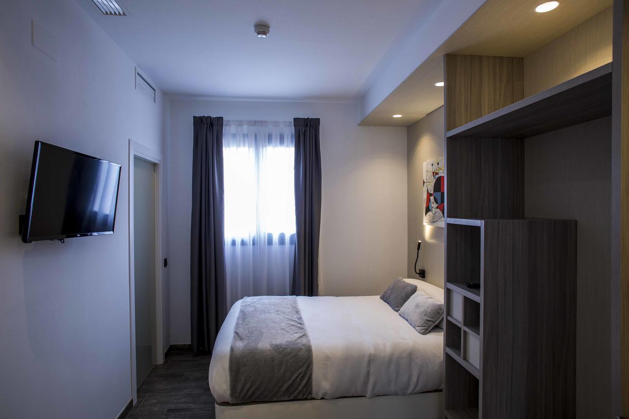 Hostal Sevilla Santa Justa - Adults Only Extérieur photo