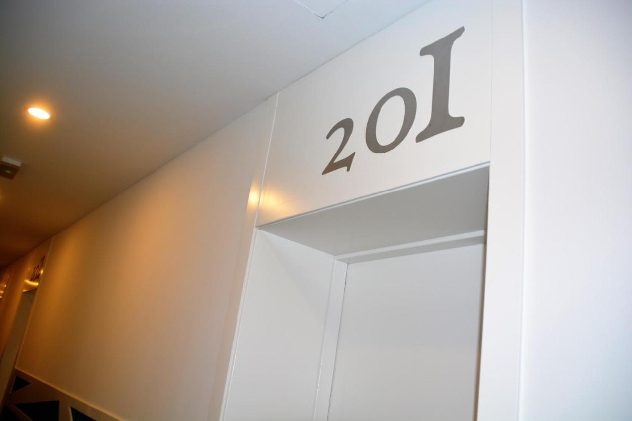 Hostal Sevilla Santa Justa - Adults Only Extérieur photo
