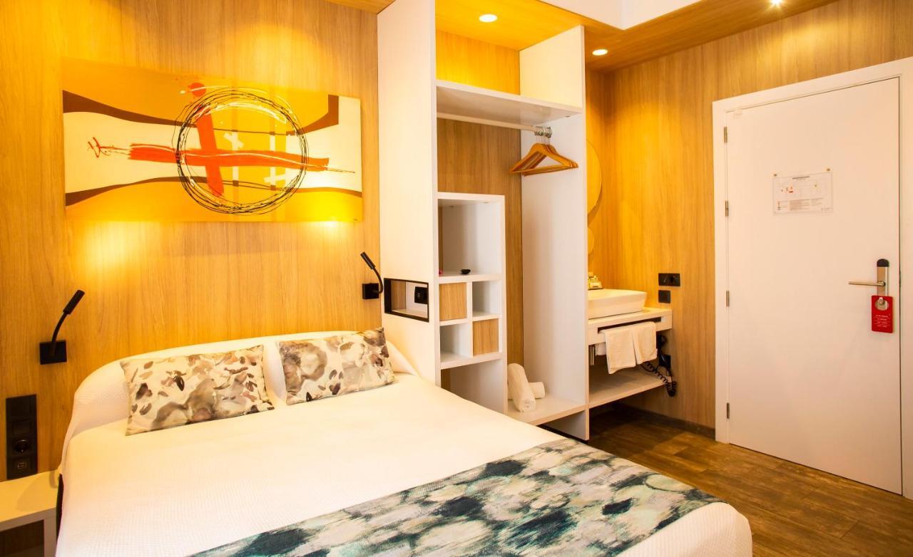 Hostal Sevilla Santa Justa - Adults Only Extérieur photo